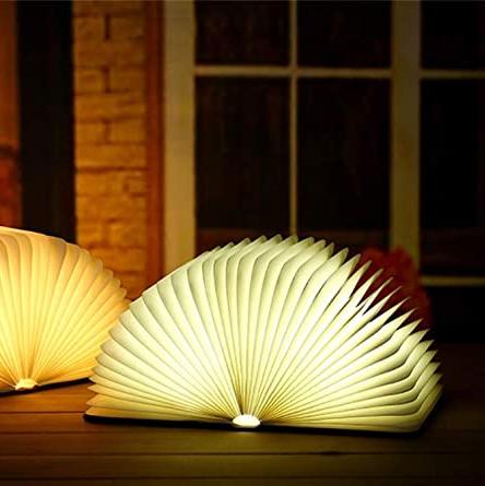 LumiTale – Fortryllende boglampe med LED-belysning og sensorstyring