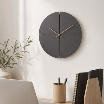 Nordisk Vægur i Træ – Minimalistisk Design til Hjemmekontoret