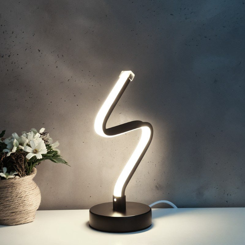 Lunaria - Elegant genopladelig bordlampe med touch-betjening