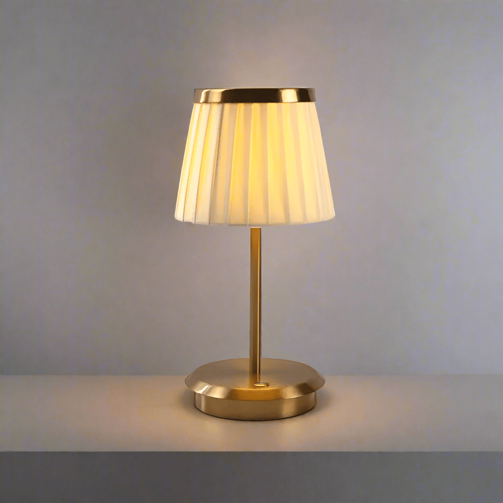 LumiÉclat – Genopladelig bordlampe i sort og guld med dæmpbar LED og touch-betjening