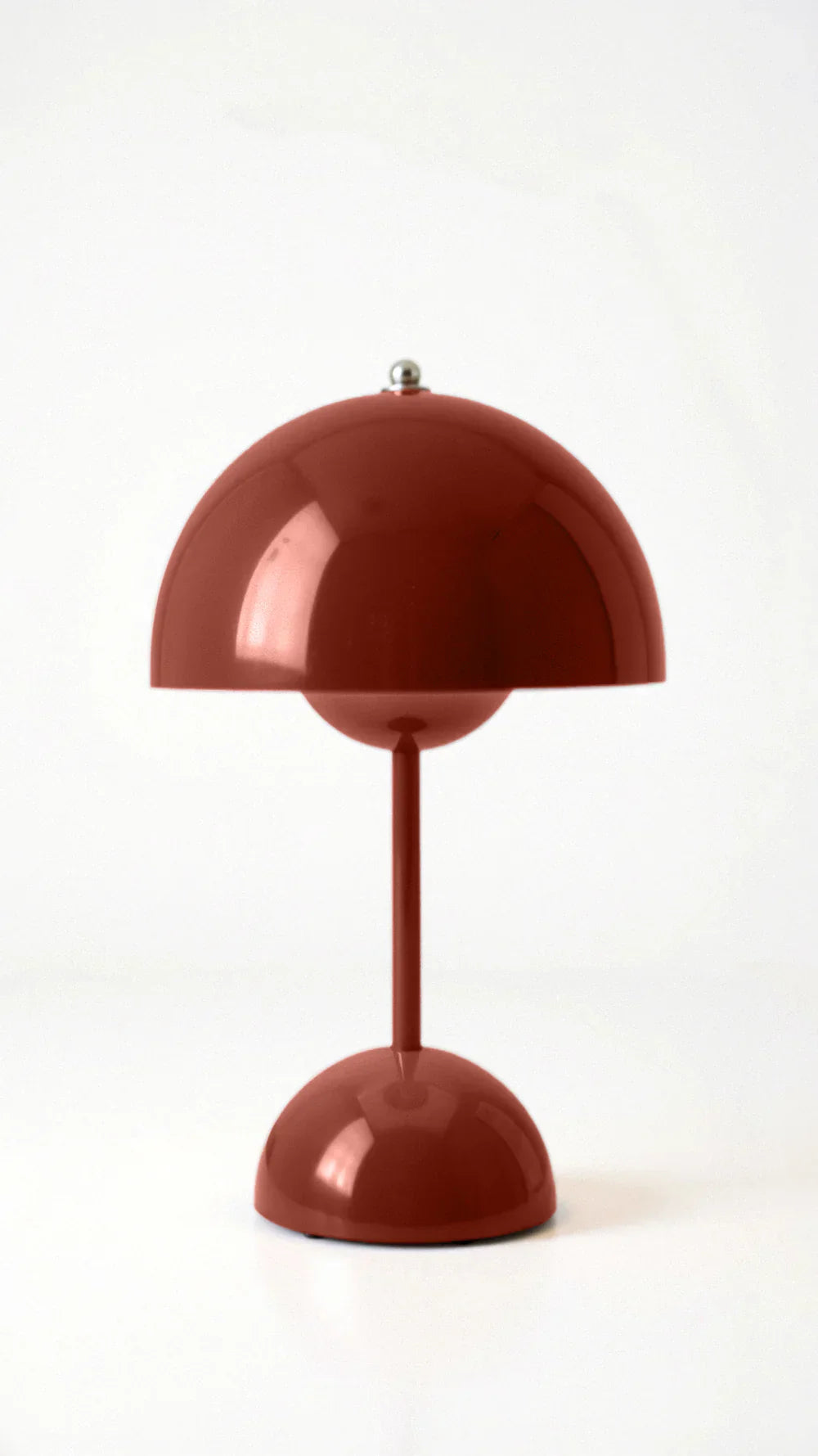 Trådløs bordlampe med minimalistisk design