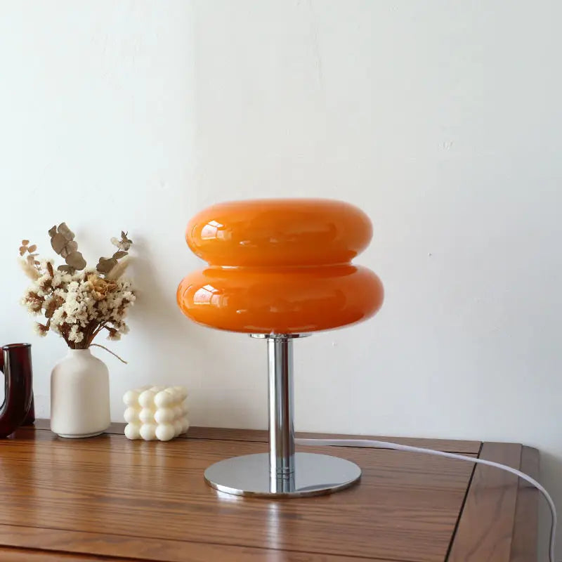 Bordlampe i Bauhaus- og retrostil