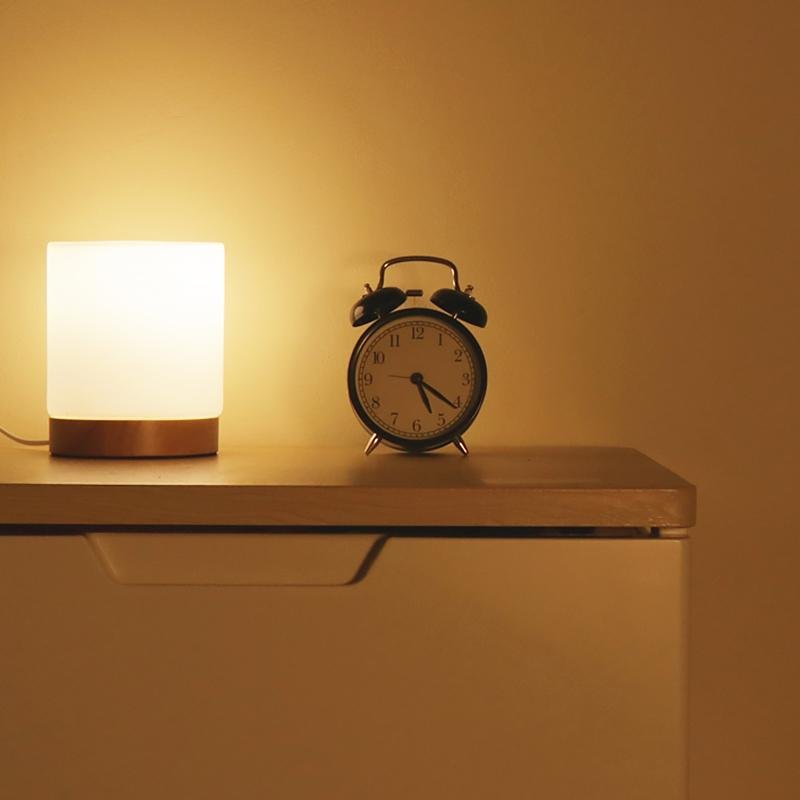 LumaTouch Mini – Elegant Glas Bordslampe med Touch og 360° Belysning