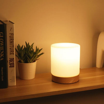 LumaTouch Mini – Elegant Glas Bordslampe med Touch og 360° Belysning