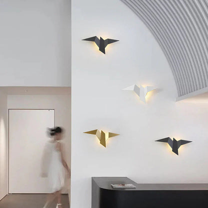 Moderne LED-væglampe med origami-fugl