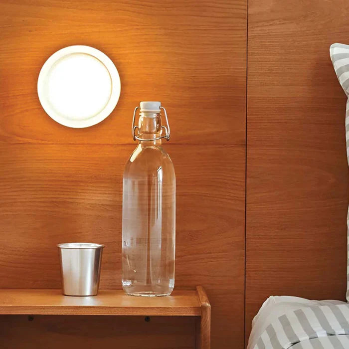 Moderne LED væglampe i elegant design