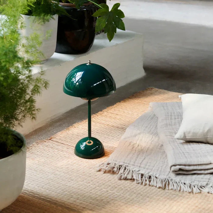 Trådløs bordlampe med minimalistisk design