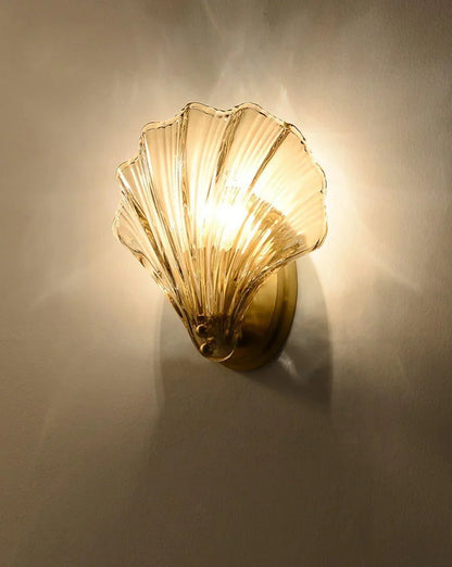 Væglampe med muslingeform og LED
